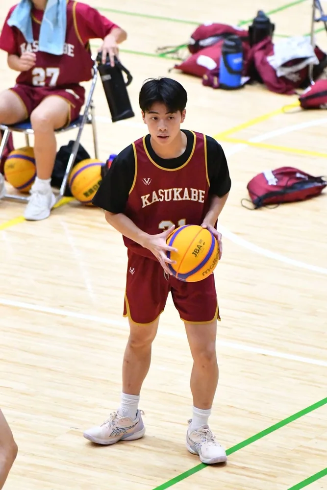選手プロフィール写真（樋口凜）