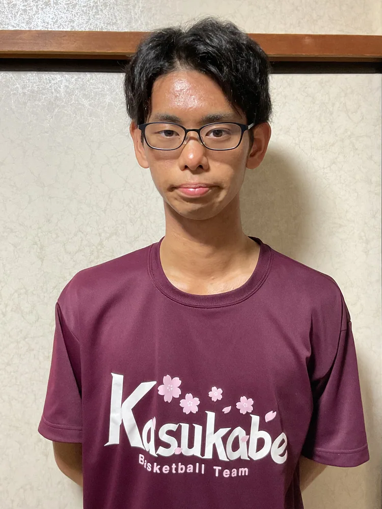 選手プロフィール写真（鈴木皐太）