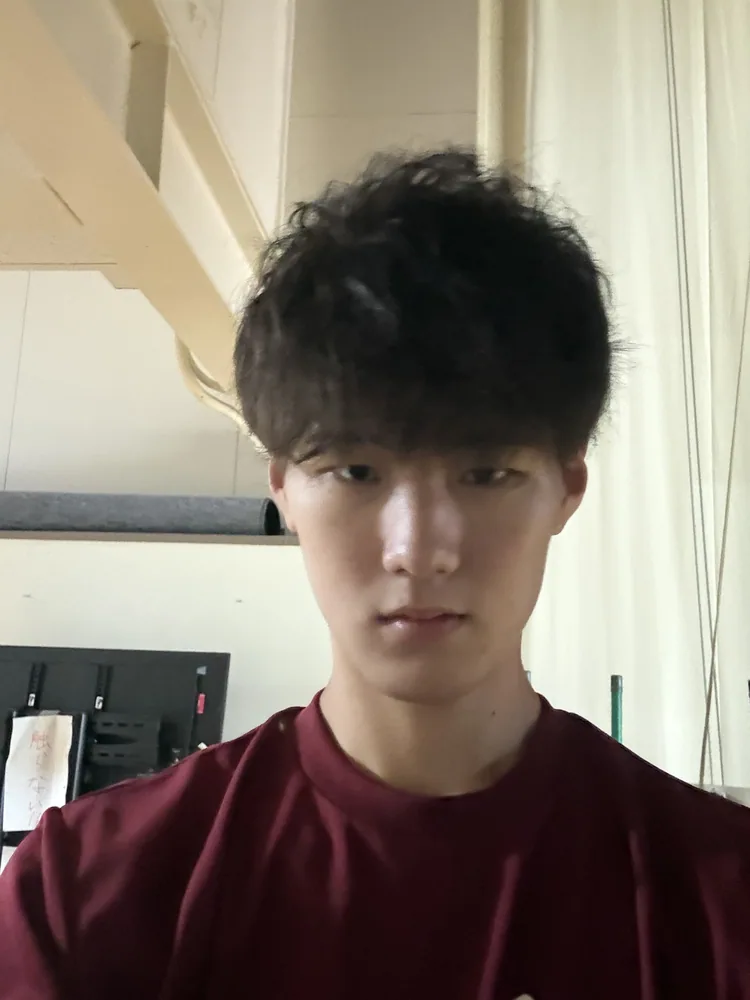 選手プロフィール写真（丁野天斗）